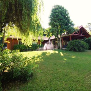 Casa Condominio Parque del Lago <br><strong><i class="fas fa-bed"></i> 3 Dormitorios</strong>  |  <strong><i class="fas fa-bath"></i> 3 Baños</strong>