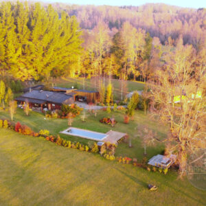 Casa Condominio Canto del Lago <br><strong><i class="fas fa-bed"></i> 3 Dormitorios</strong>  |  <strong><i class="fas fa-bath"></i> 3 Baños</strong>