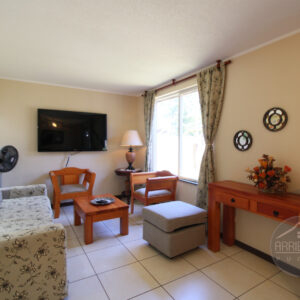 Casa Condominio El Roble 1<br><i class="fas fa-bed"></i> 3 Dormitorios  |  <i class="fas fa-bath"></i> 3 Baños